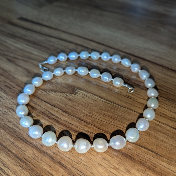 Genuine Pearl Necklace - Picture 5 of 5